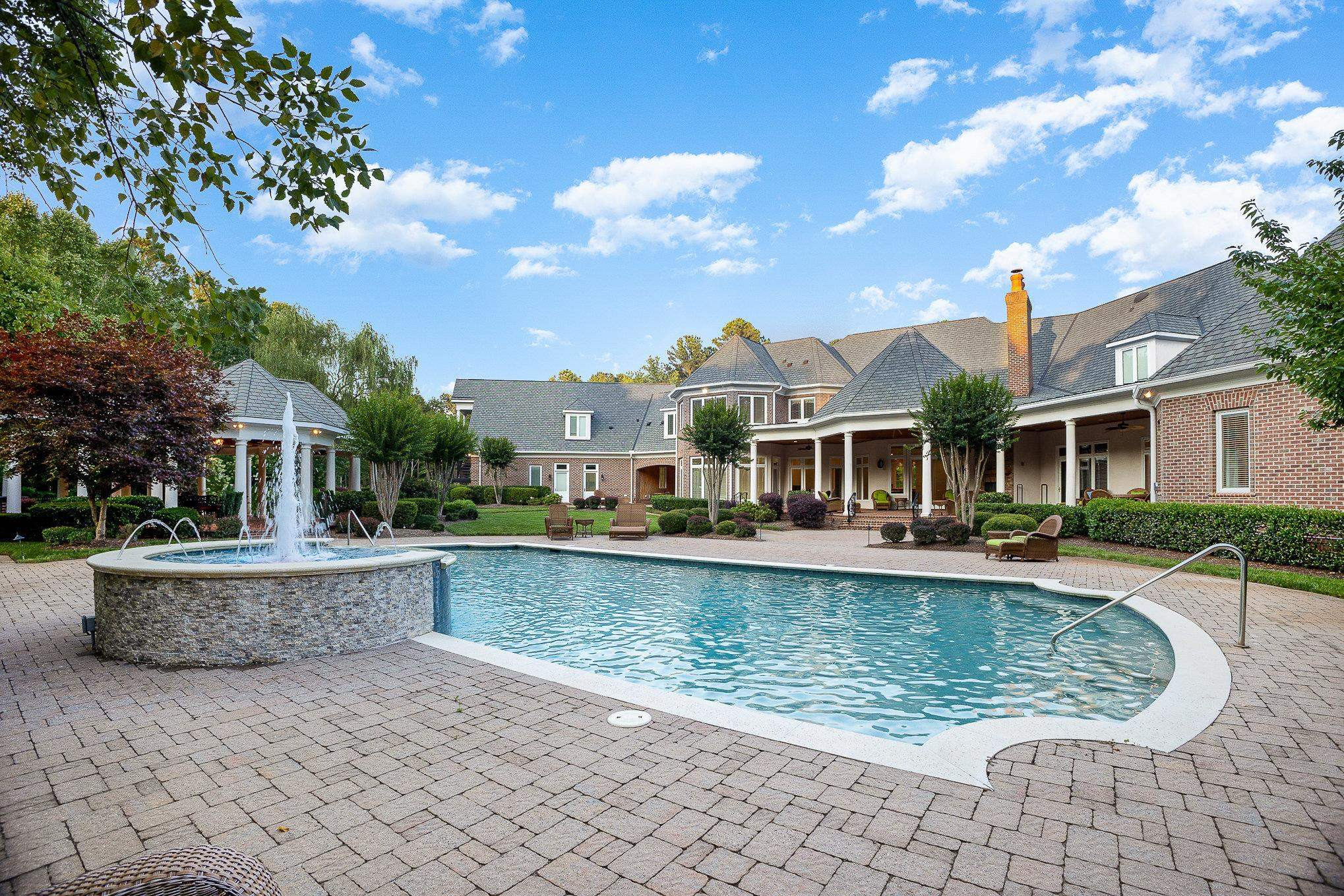 7728 Grace Cove Lane