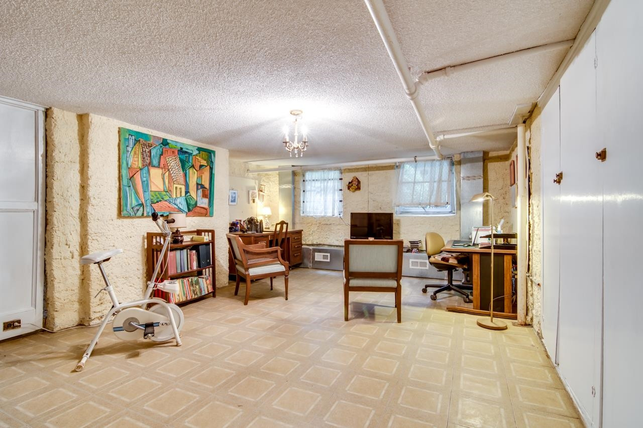 412 Carolina Circle