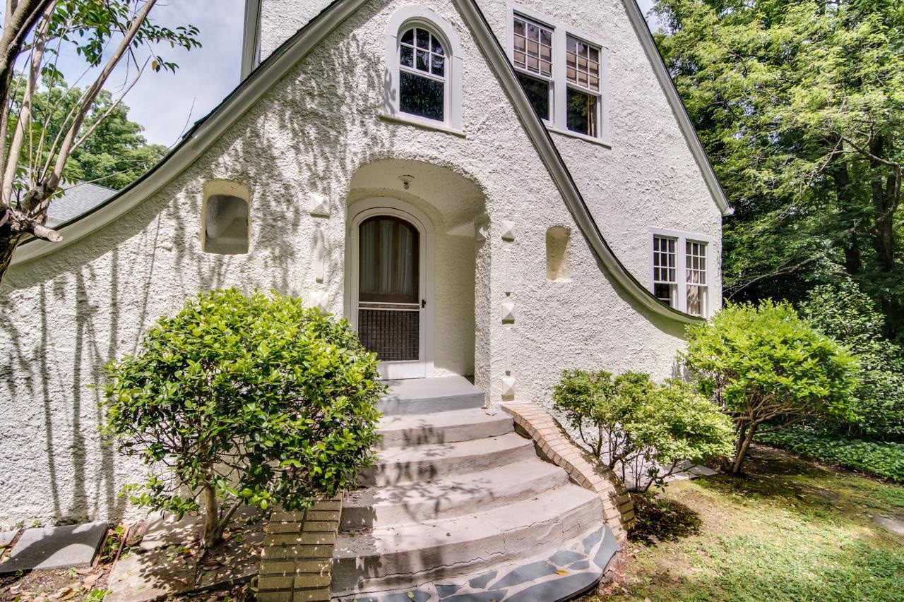 412 Carolina Circle