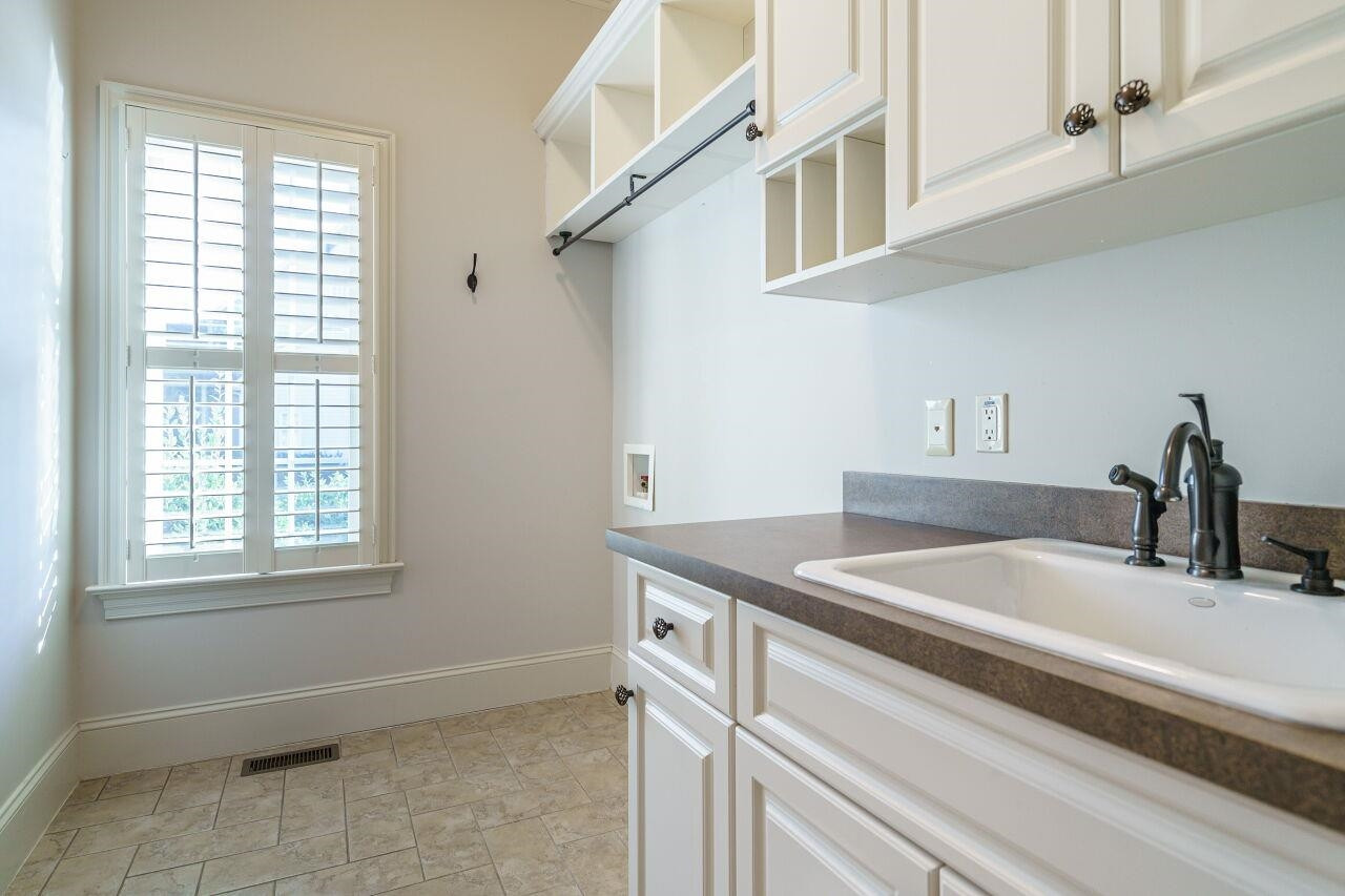 6011 Churchill Falls Place