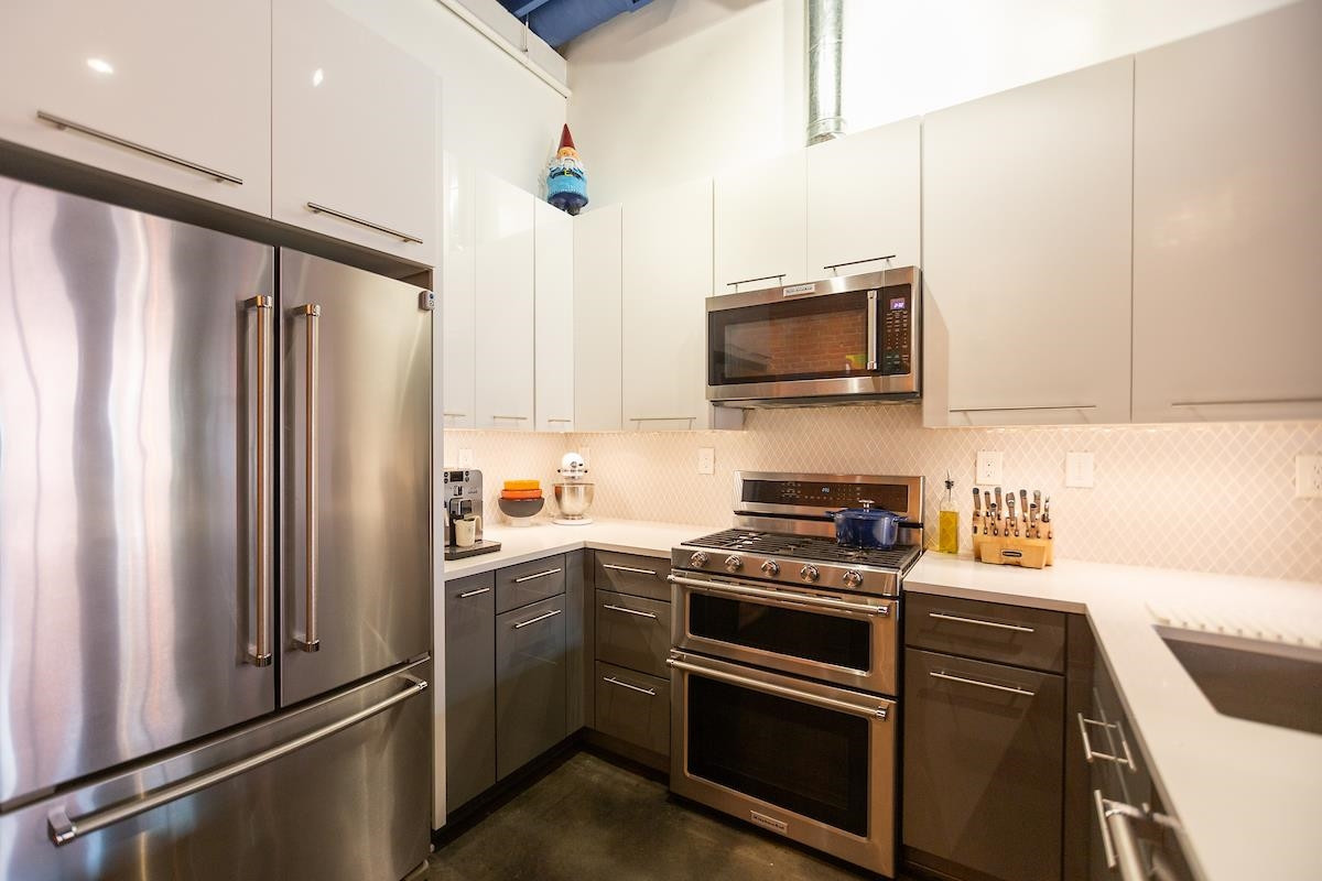 208 Rigsbee Avenue # 207