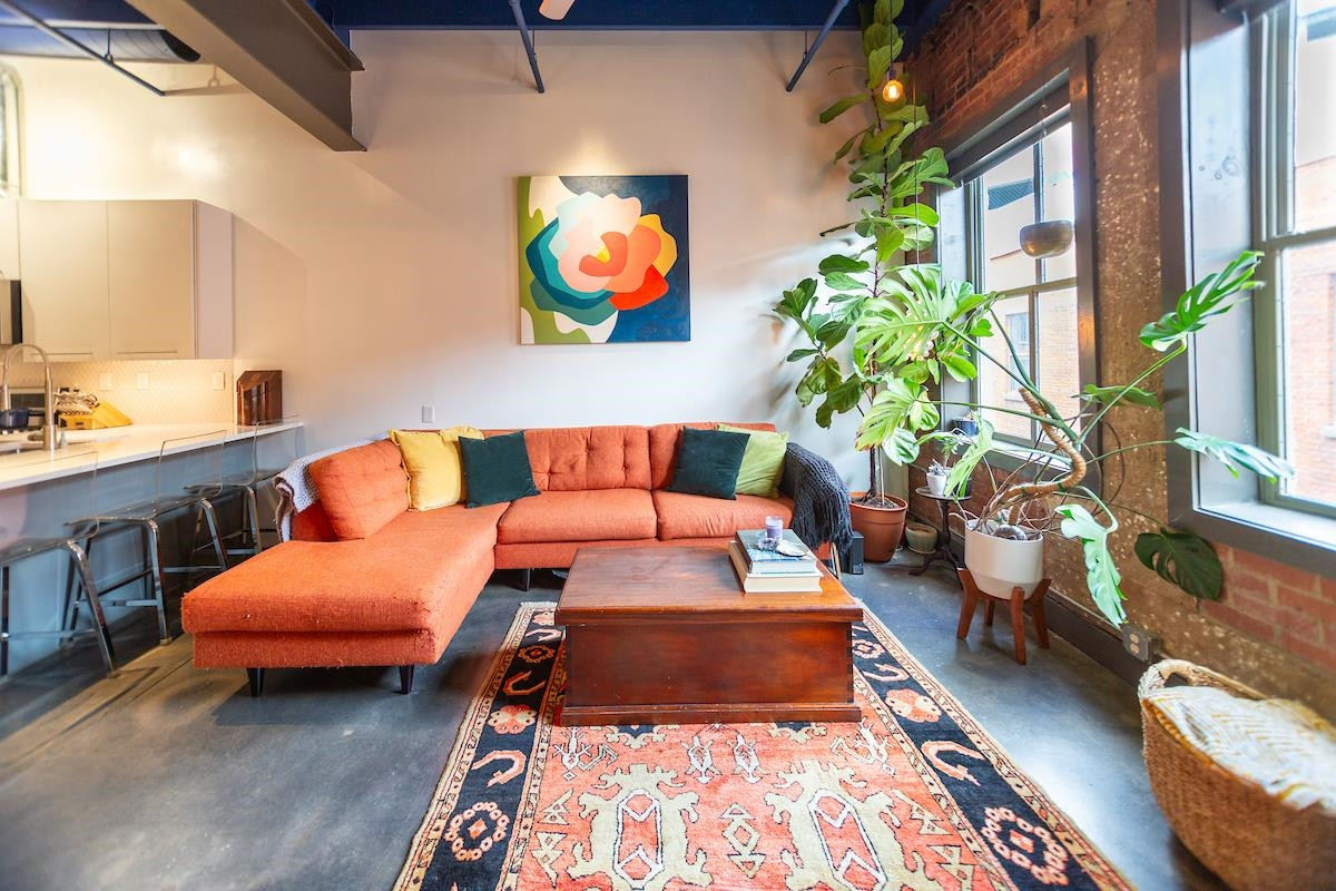 208 Rigsbee Avenue # 207