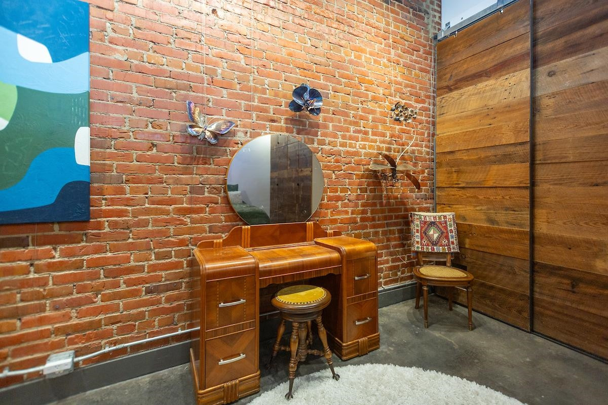 208 Rigsbee Avenue # 207