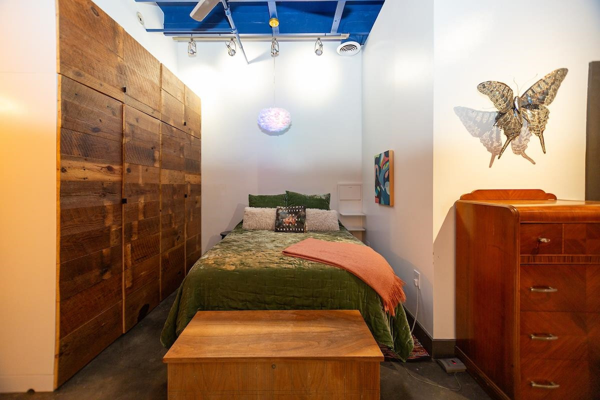 208 Rigsbee Avenue # 207