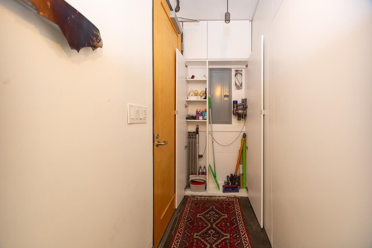 208 Rigsbee Avenue # 207