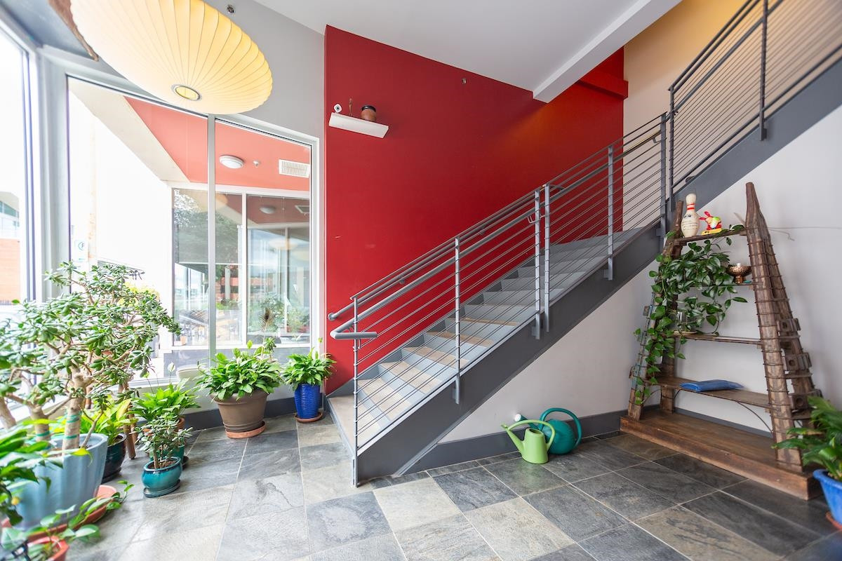 208 Rigsbee Avenue # 207