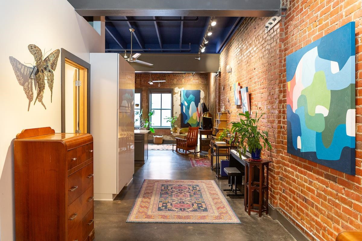 208 Rigsbee Avenue # 207