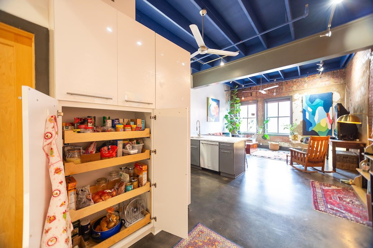 208 Rigsbee Avenue # 207