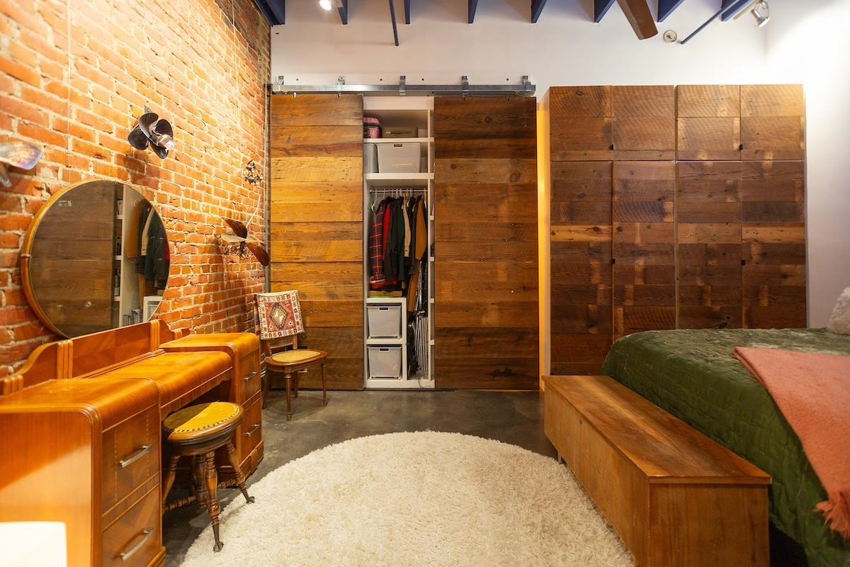 208 Rigsbee Avenue # 207