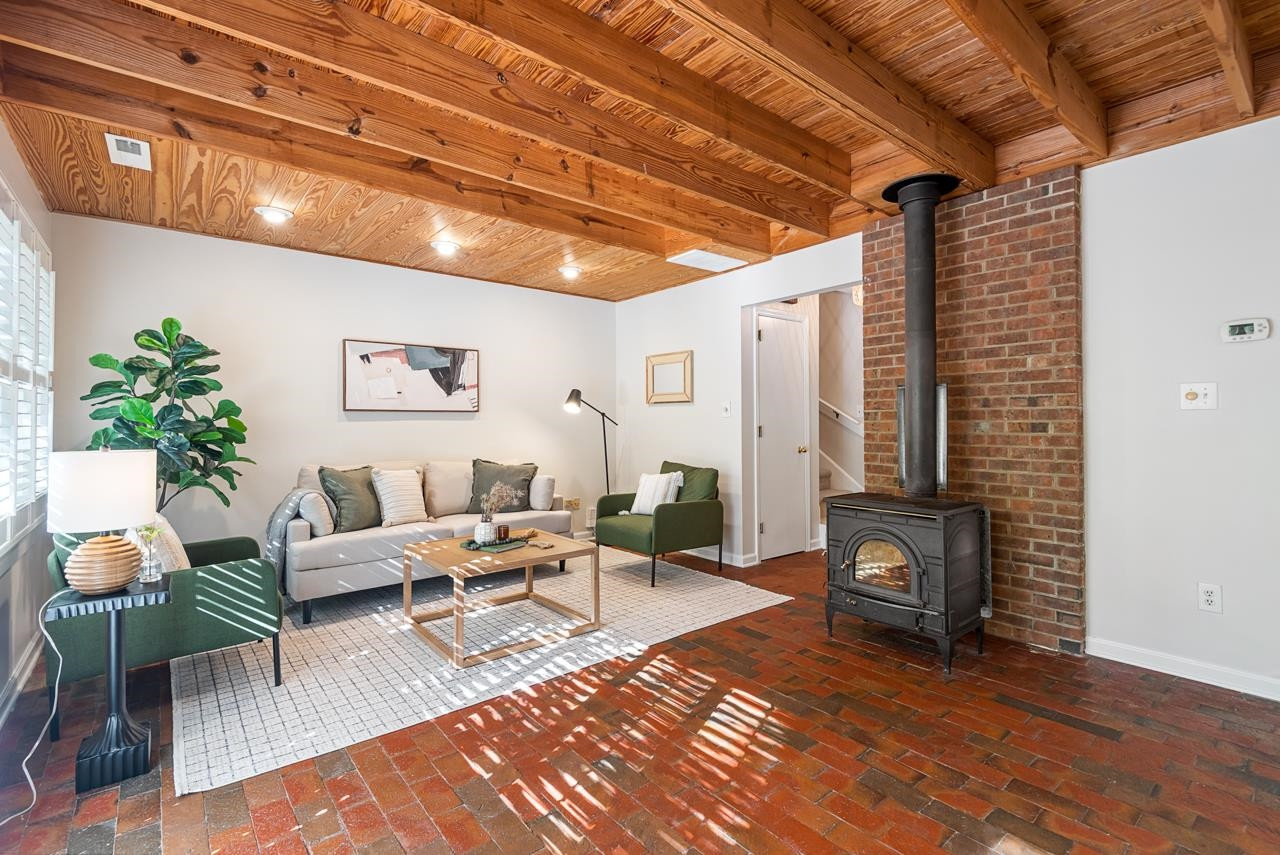 1209 Hillsborough Road # C