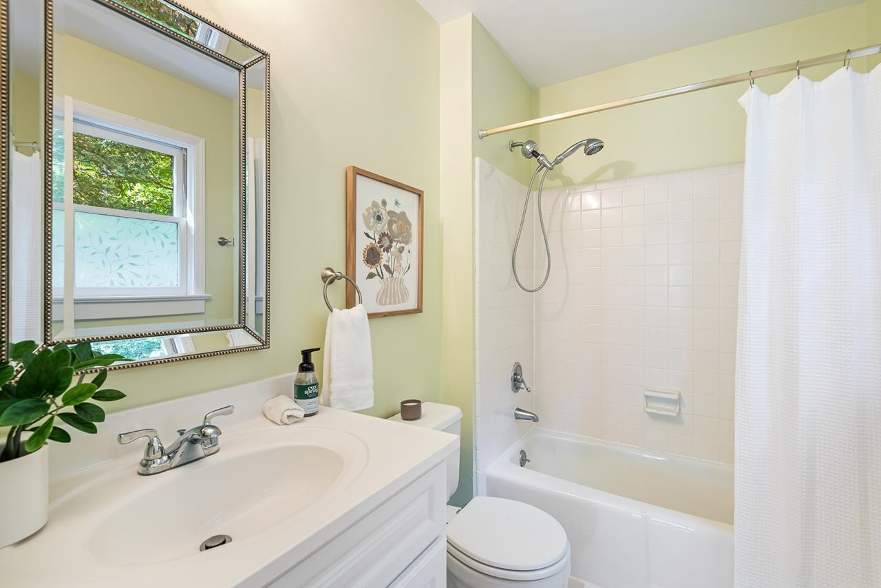 1209 Hillsborough Road # C