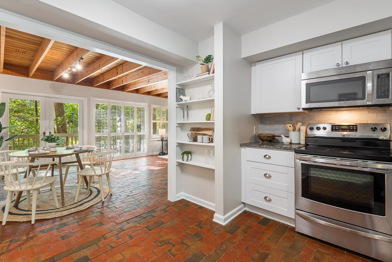 1209 Hillsborough Road # C