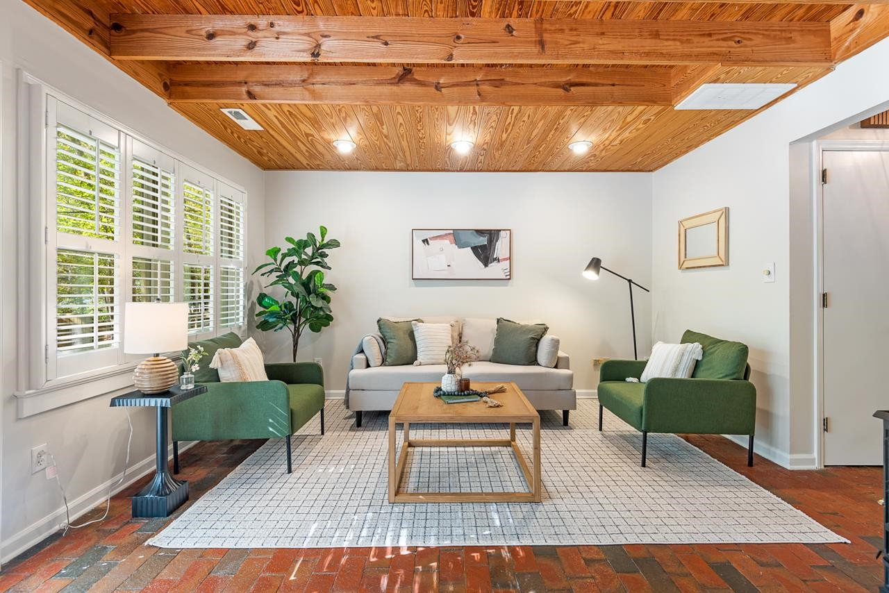 1209 Hillsborough Road # C