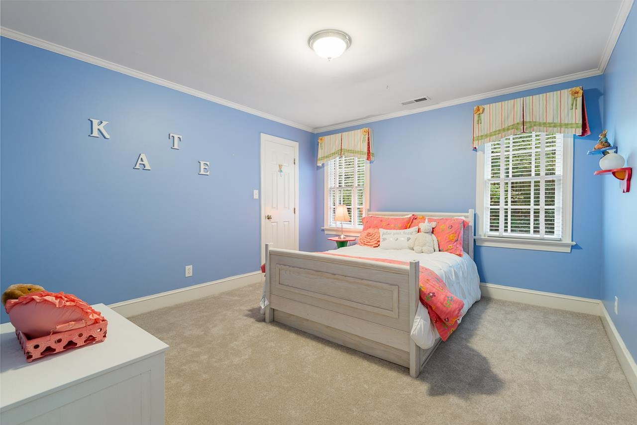 10436 Leslie Drive