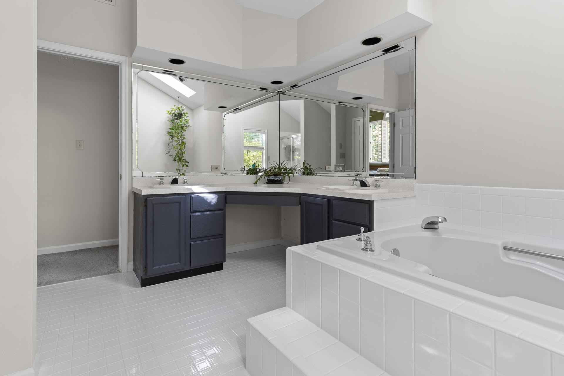 116 Creekview Circle