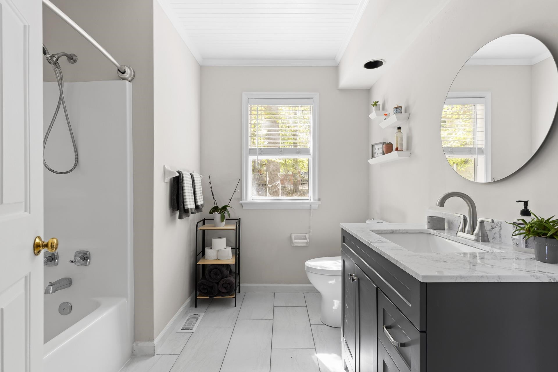 116 Creekview Circle