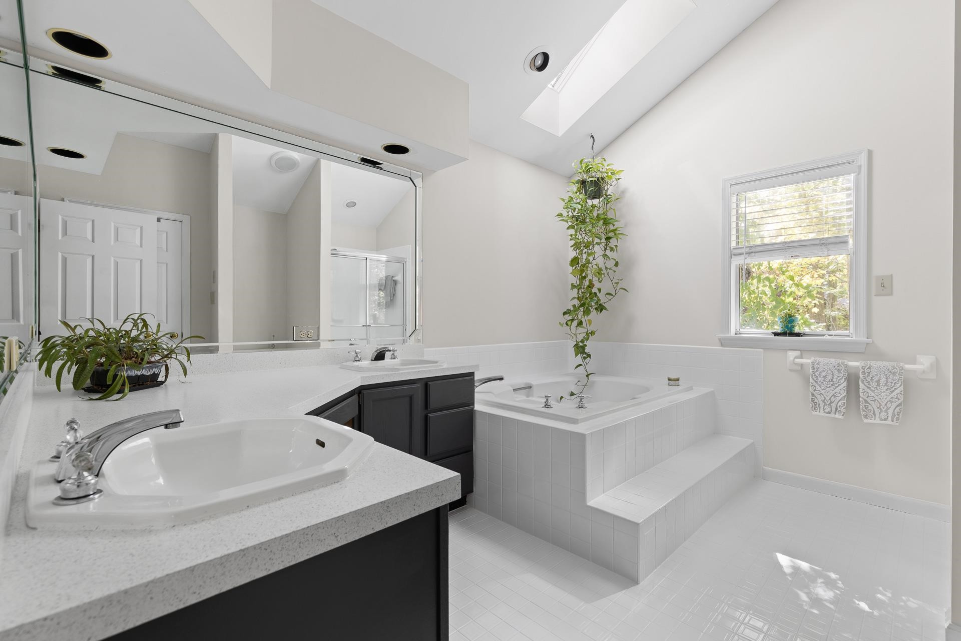 116 Creekview Circle