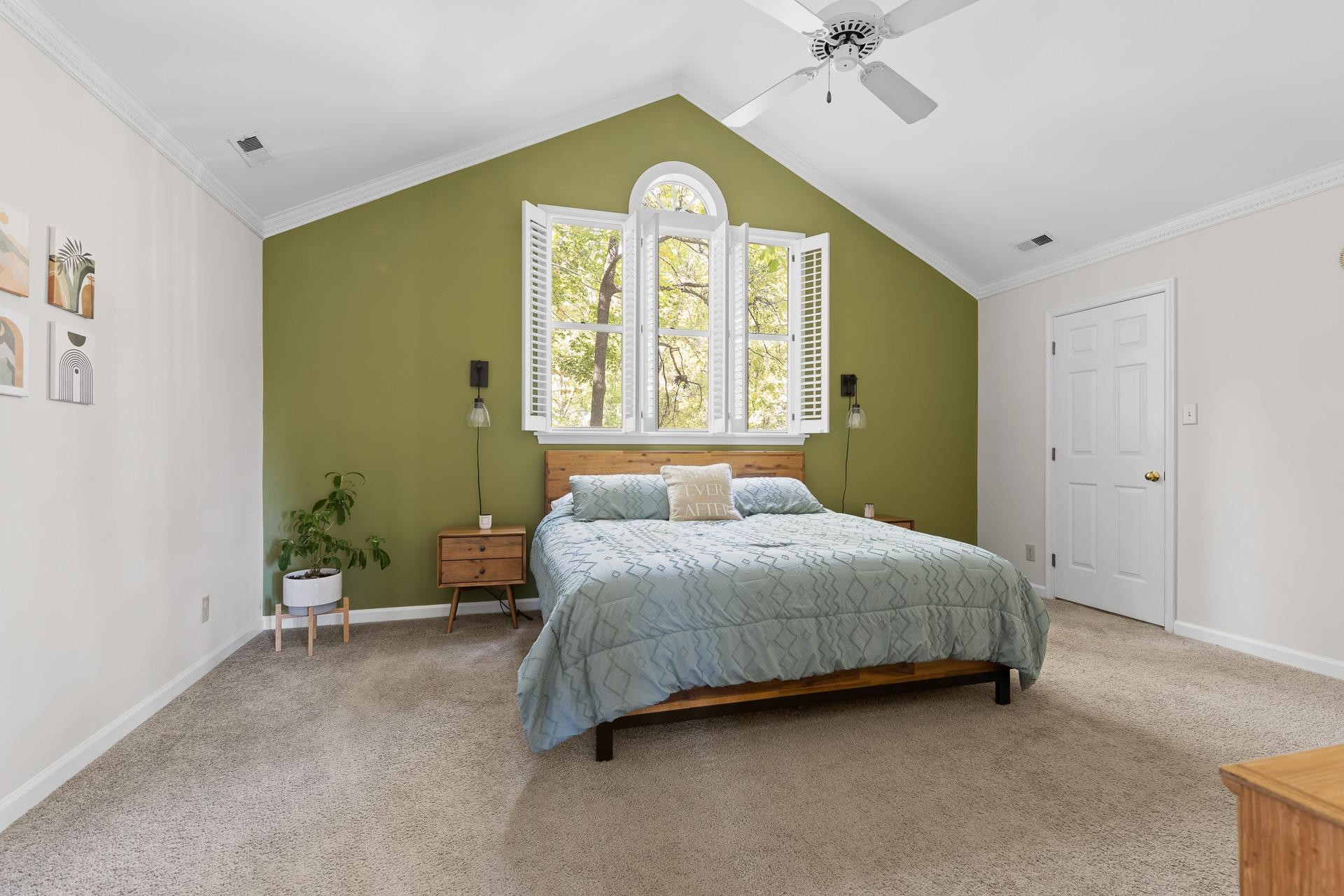 116 Creekview Circle