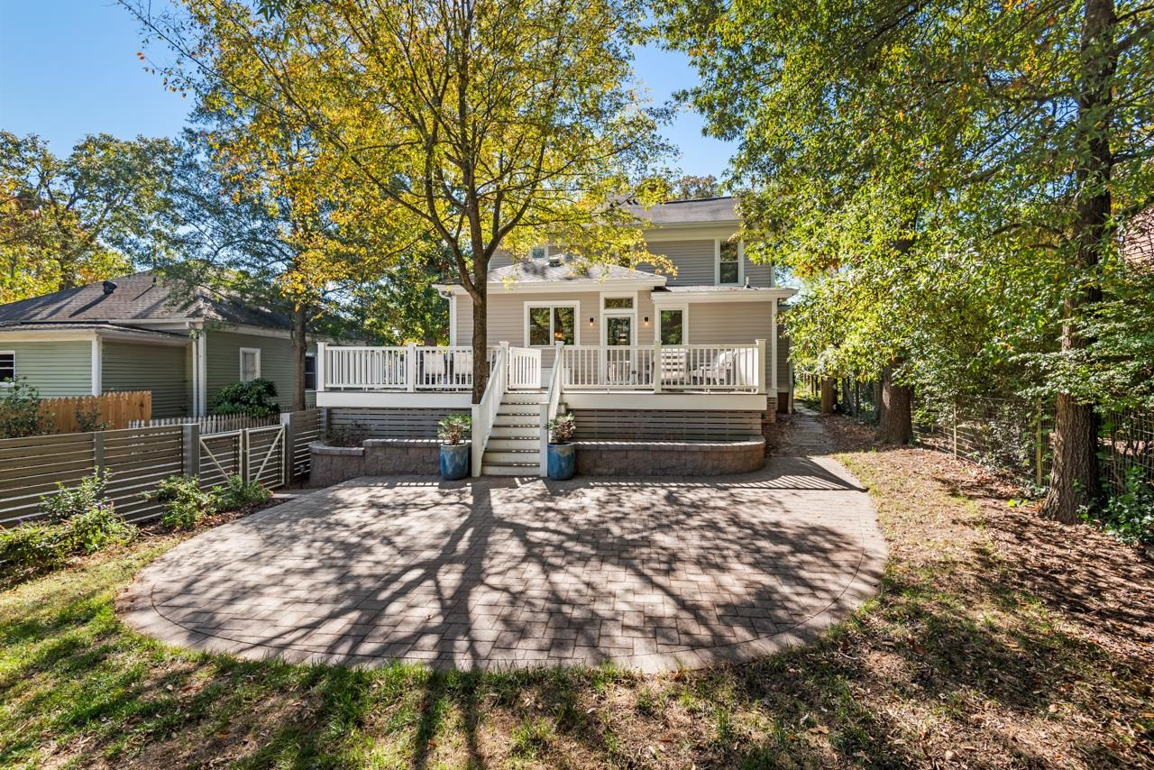 111 E Lynch Street