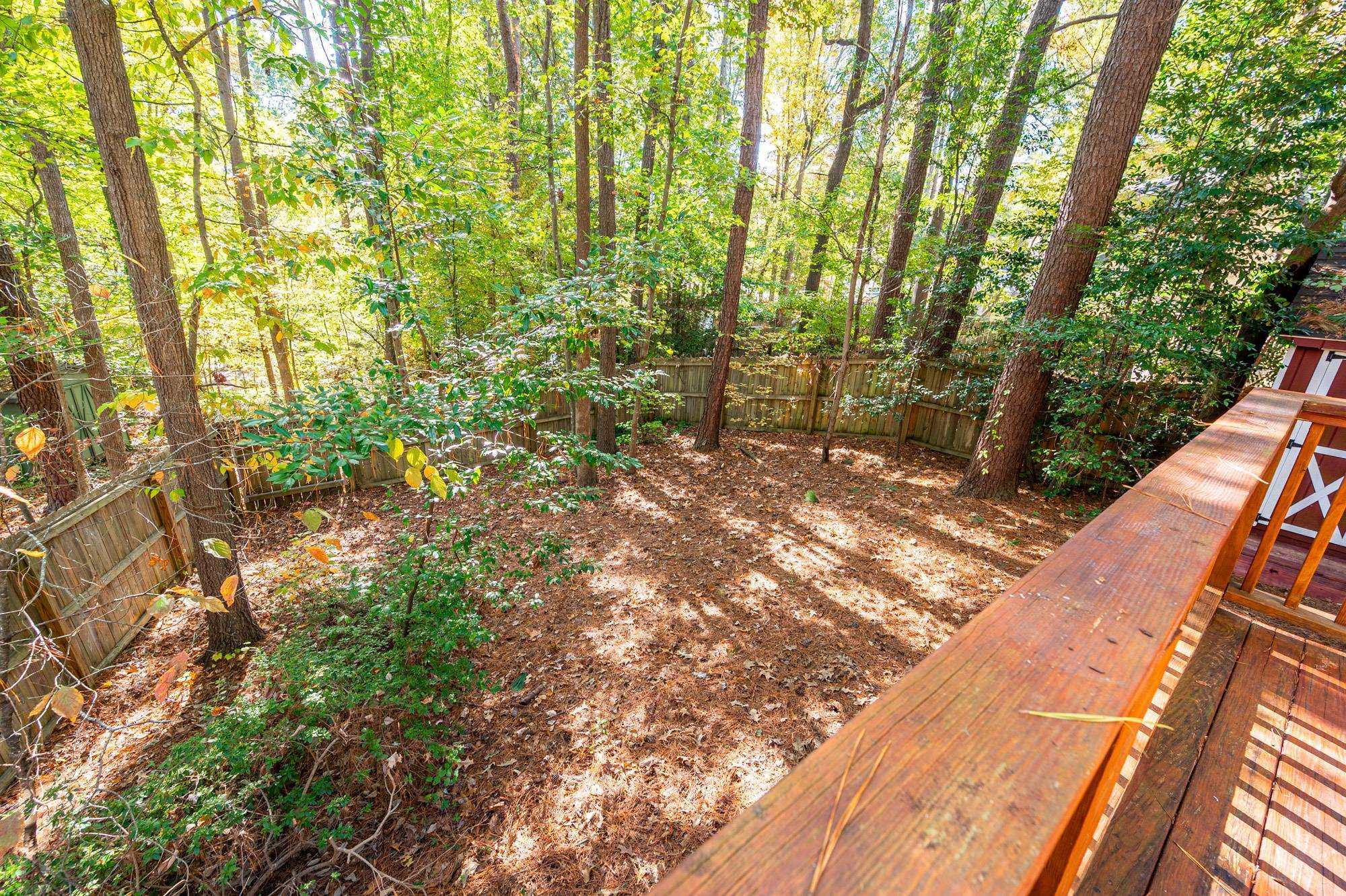 1604 Valley Run