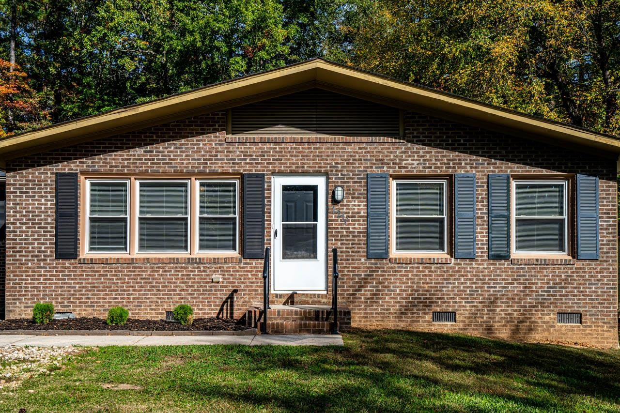 1211 Carpenter Fletcher Road