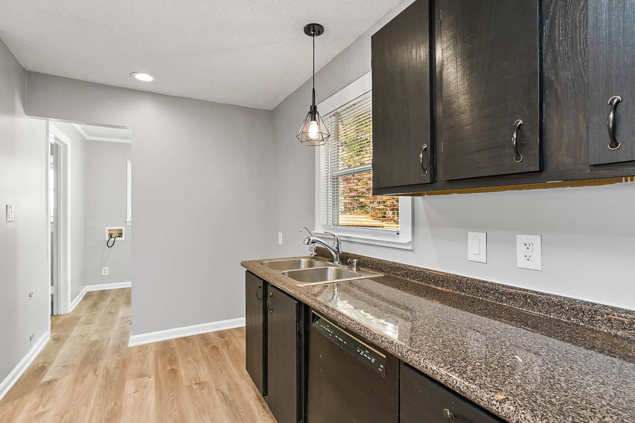1211 Carpenter Fletcher Road
