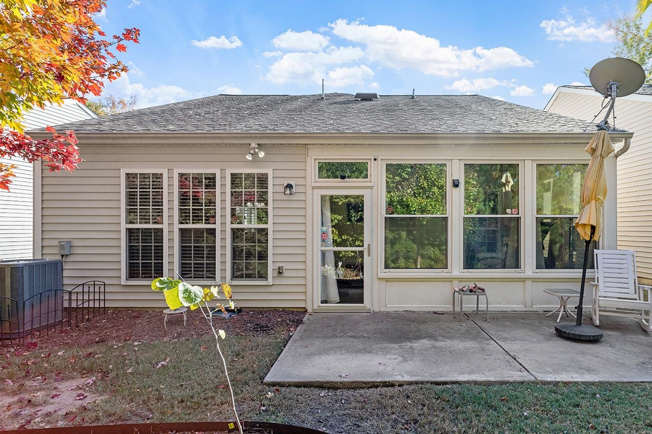 320 Fenmore Place