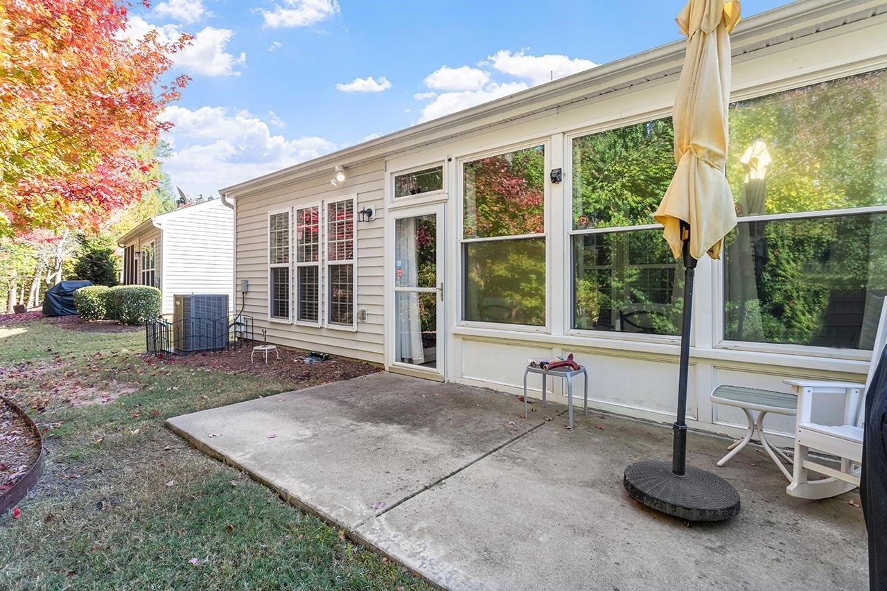 320 Fenmore Place