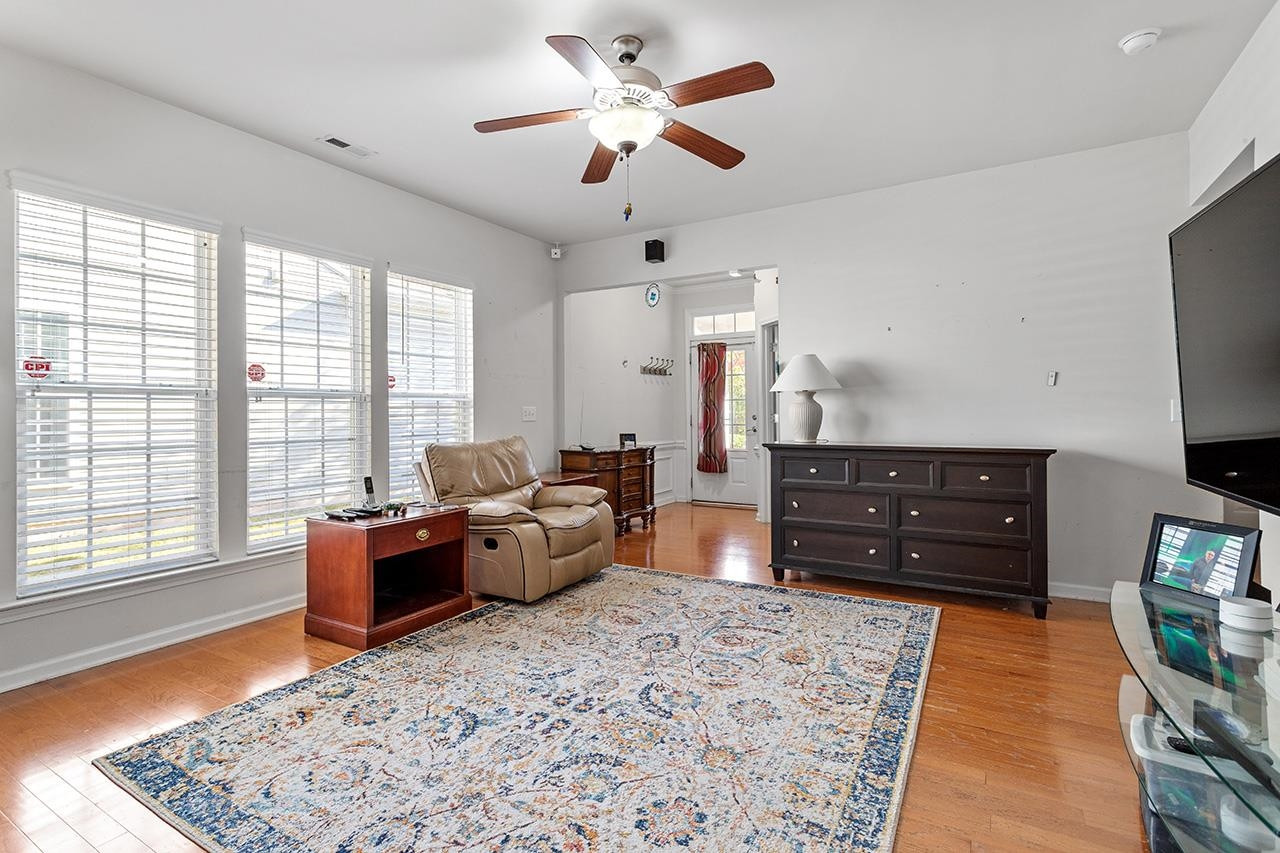 320 Fenmore Place