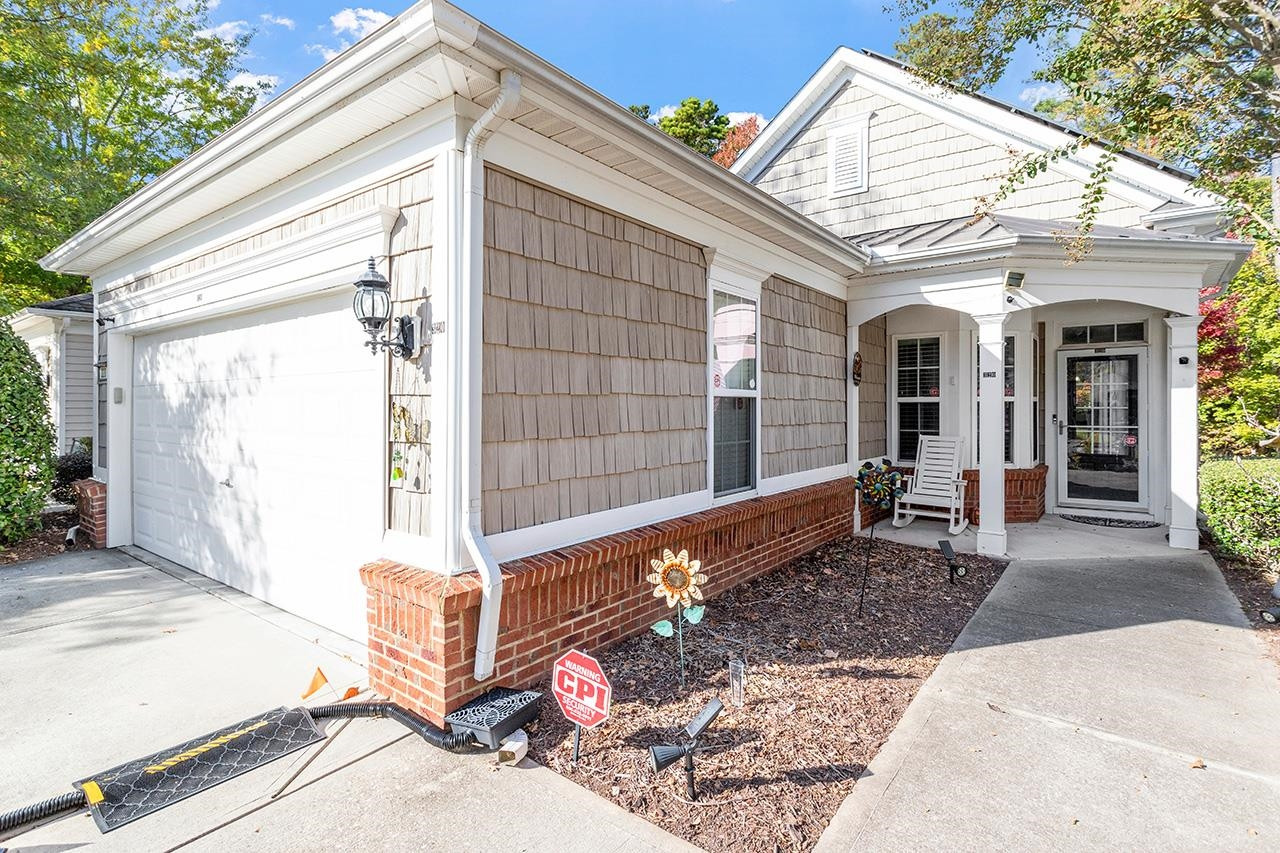 320 Fenmore Place