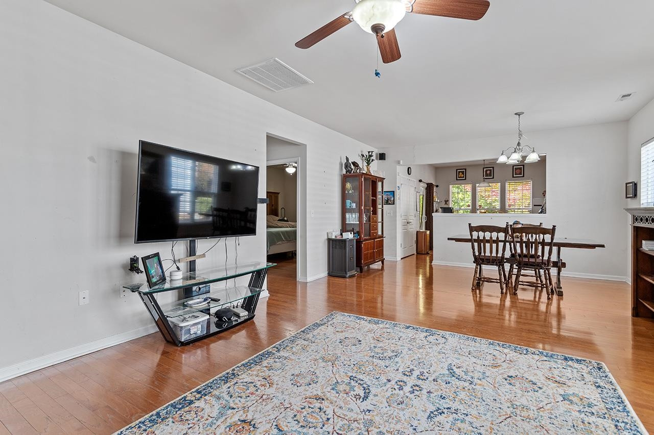 320 Fenmore Place
