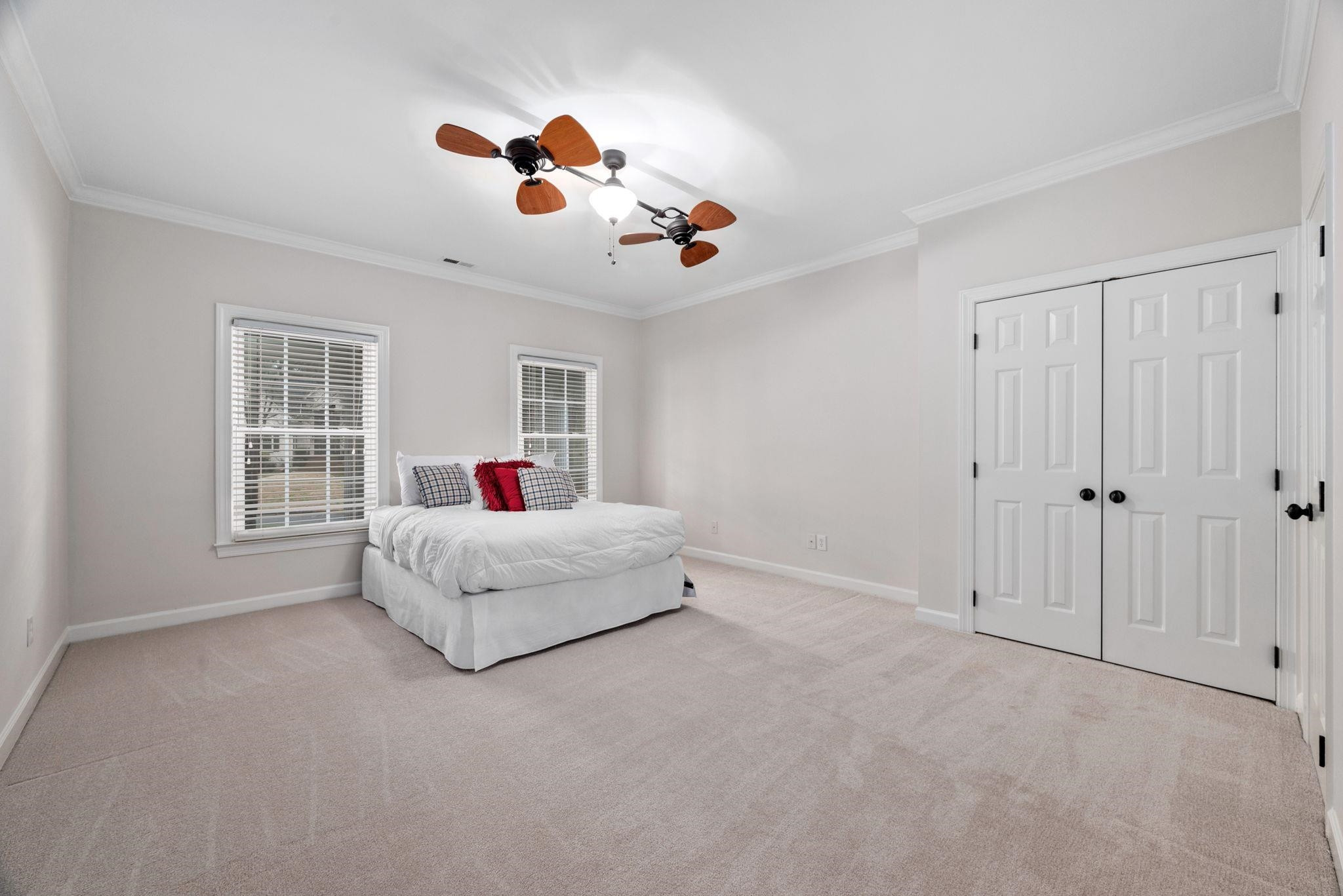 119 Summer Lakes Drive