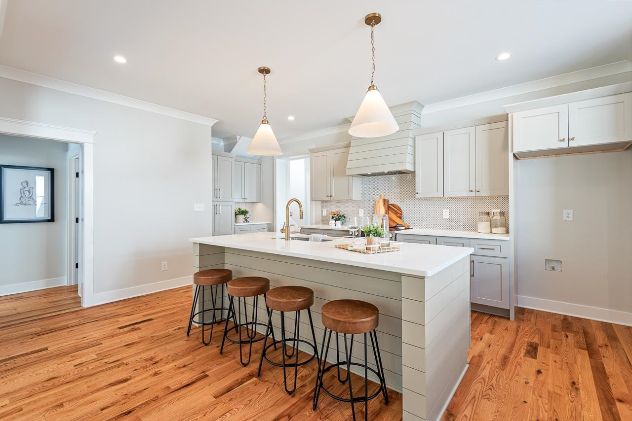 2818 Cascadilla Street