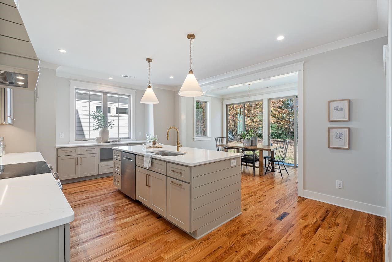 2818 Cascadilla Street