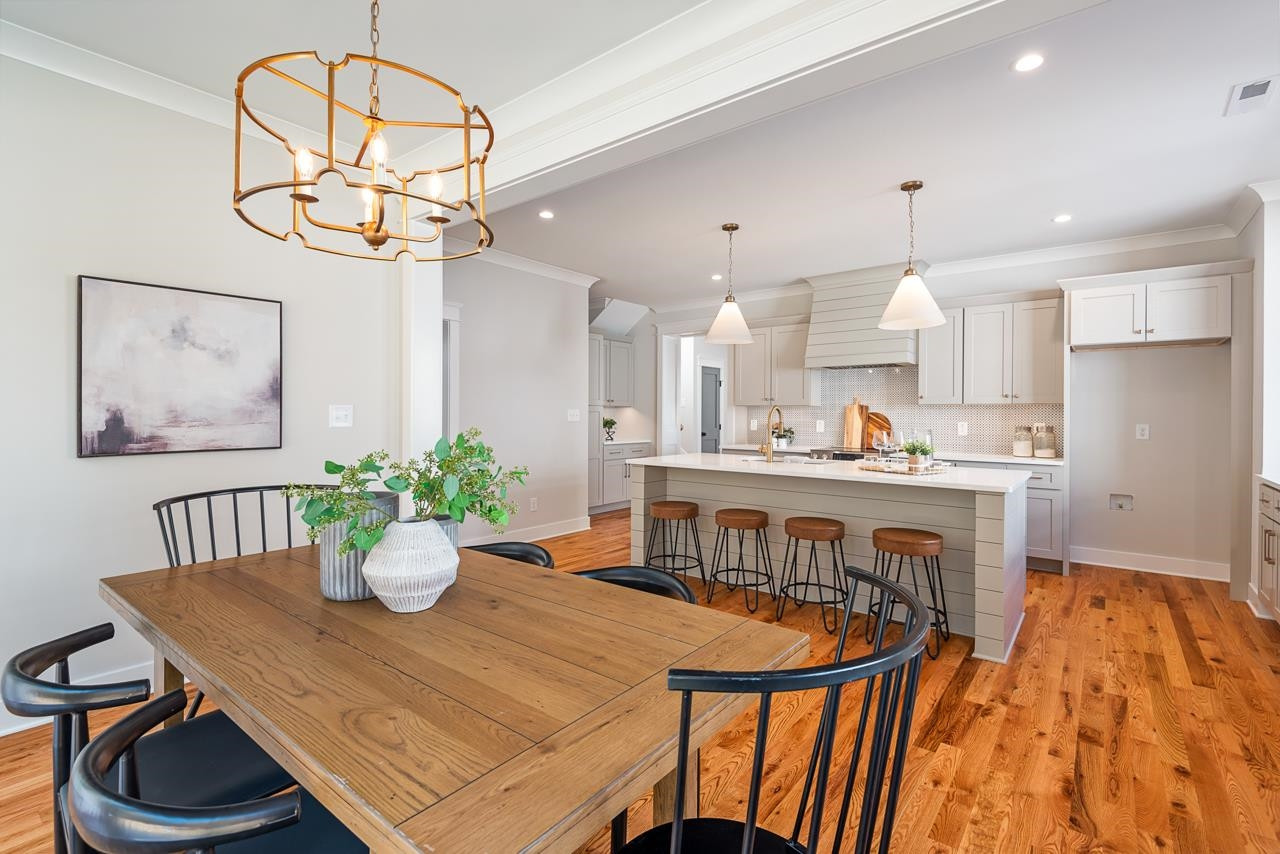 2818 Cascadilla Street