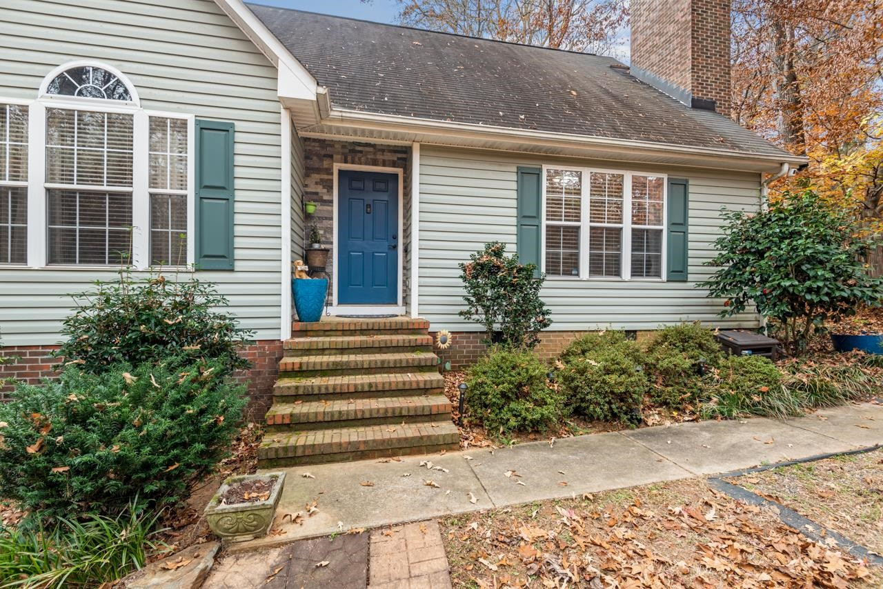 2760 Lynndale Court