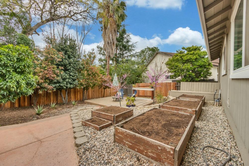5870 Elmwood Court
