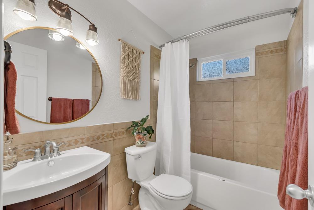 5870 Elmwood Court