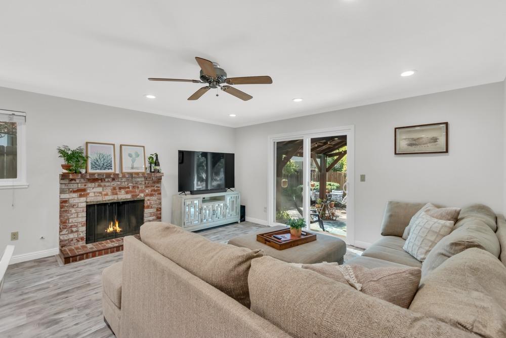 5870 Elmwood Court