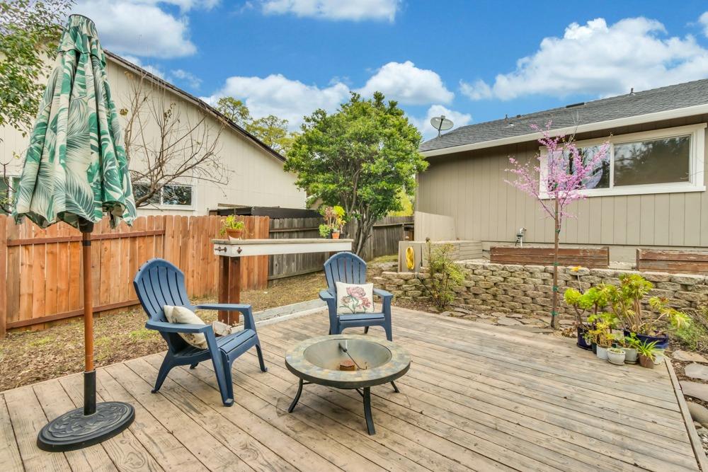 5870 Elmwood Court