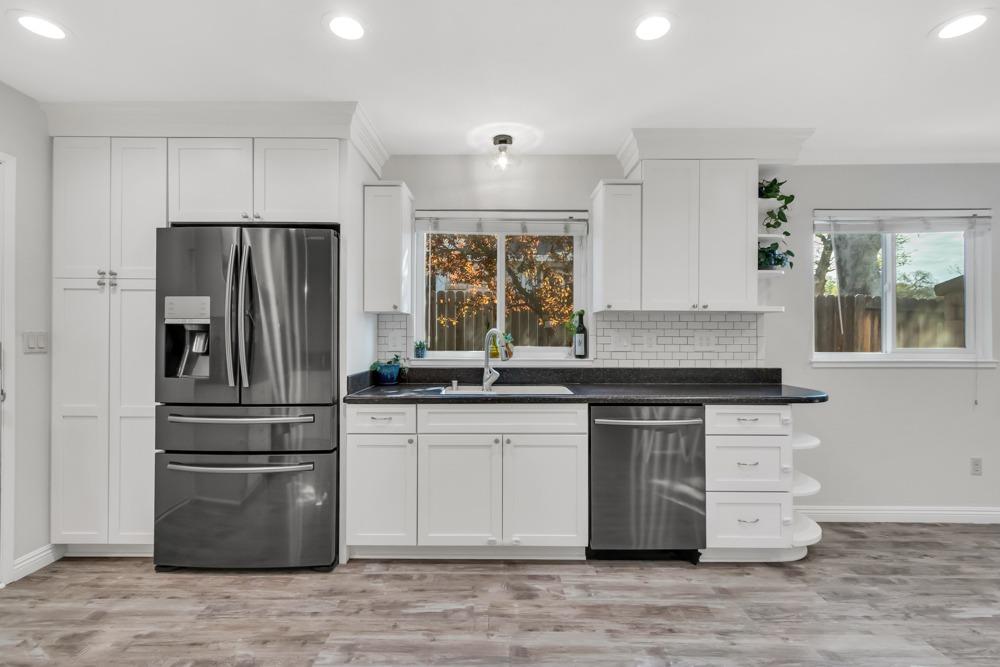 5870 Elmwood Court