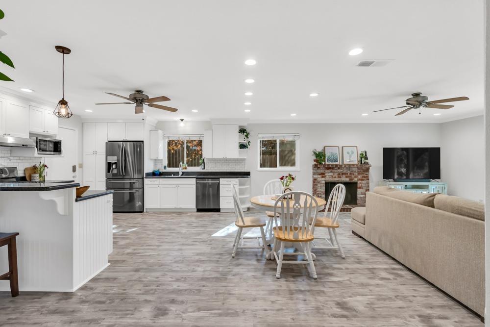 5870 Elmwood Court