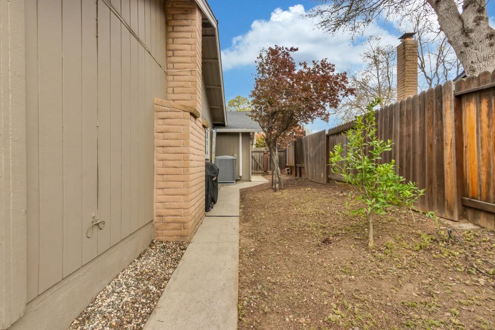 5870 Elmwood Court