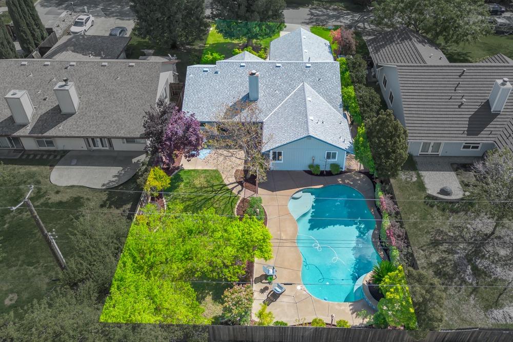 8898 Mariposa Avenue