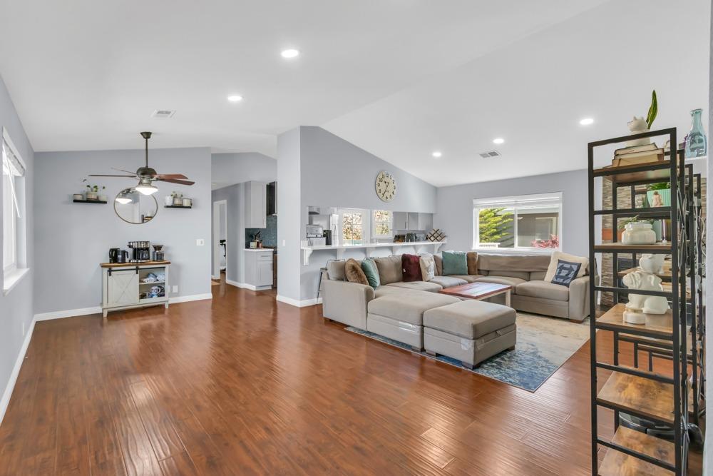 4732 Courtland Lane 53