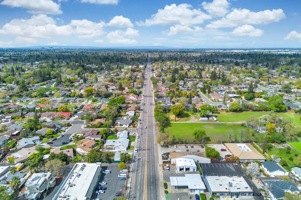 4732 Courtland Lane 53