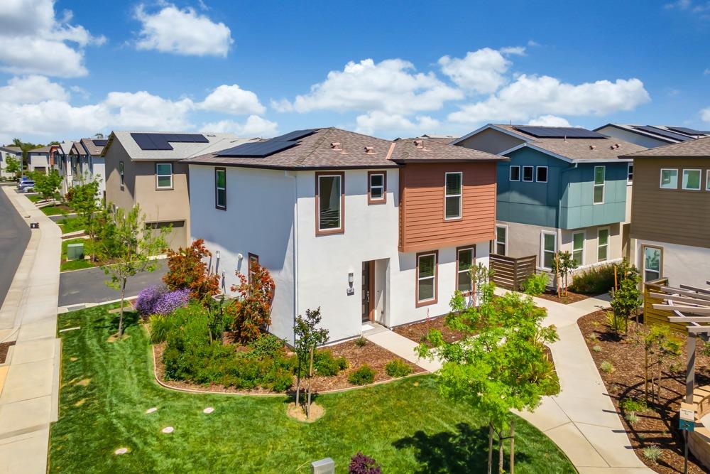 4417 Ocean Lane