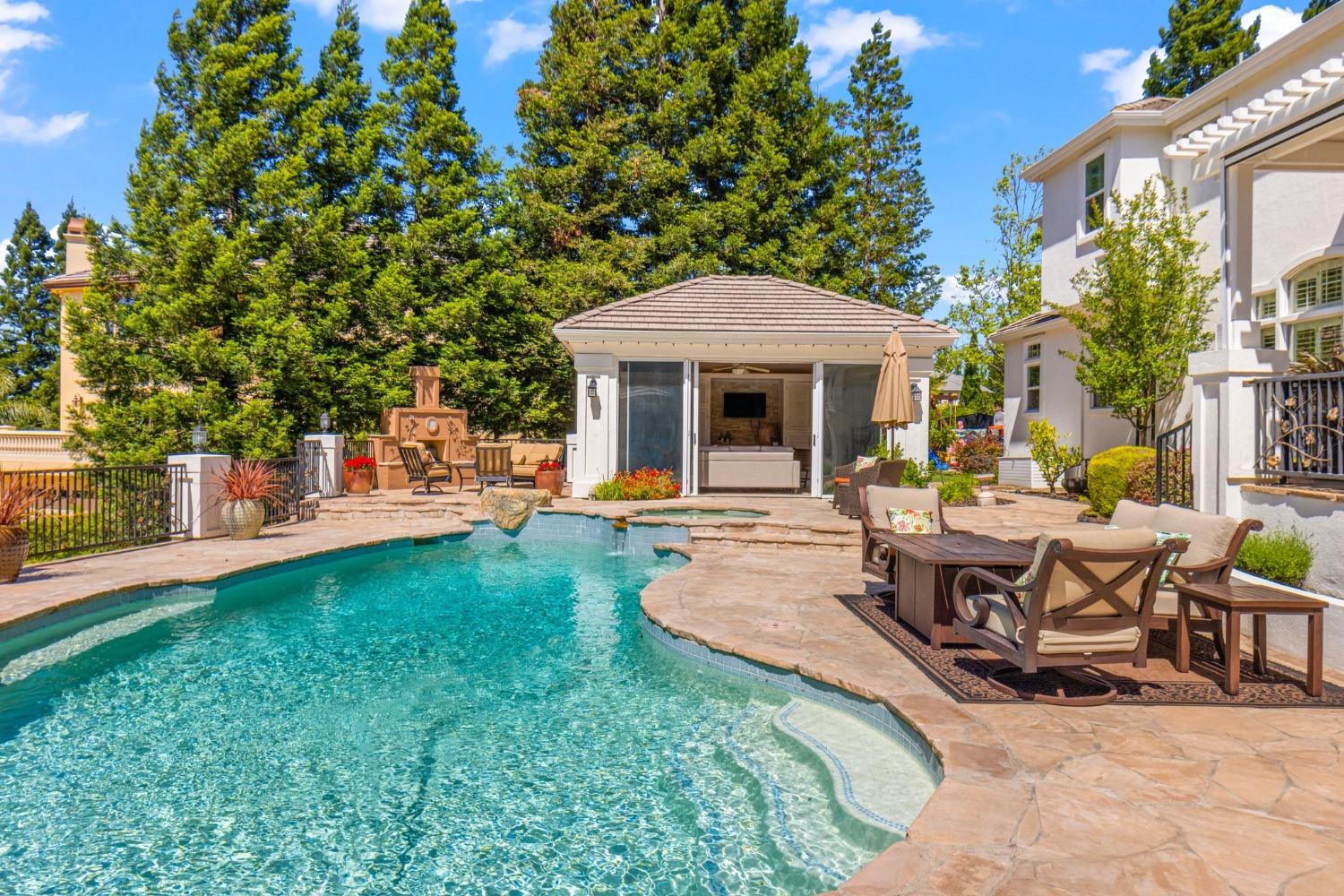 9505 Ashbourne Court