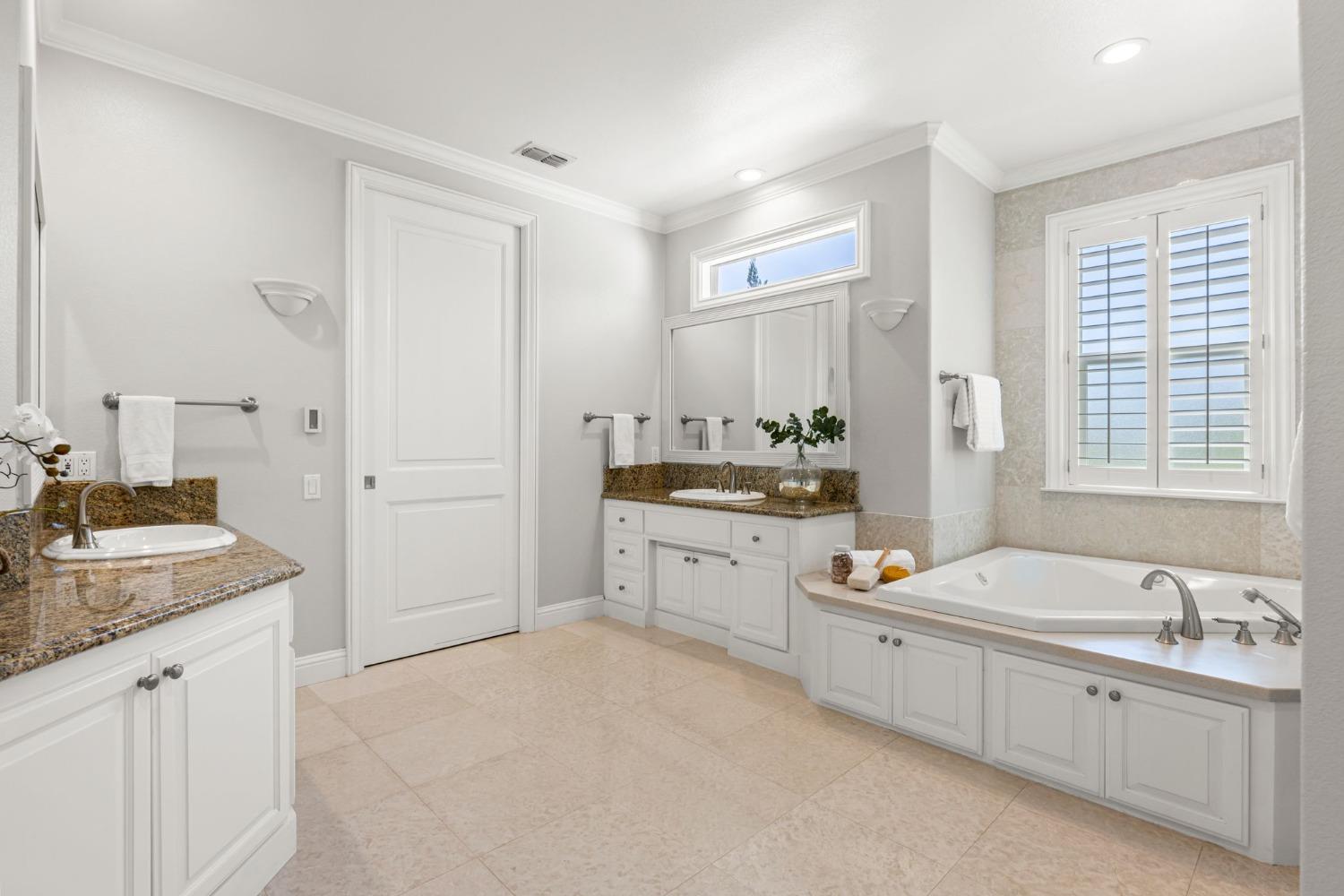 9505 Ashbourne Court