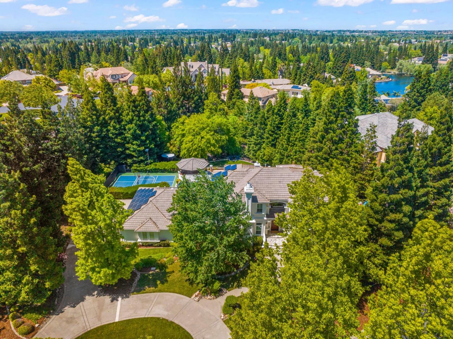 9505 Ashbourne Court